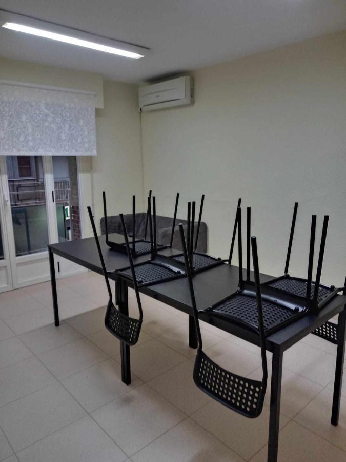 Residencia 12 Octubre Bed & Breakfast Madrid Exterior photo
